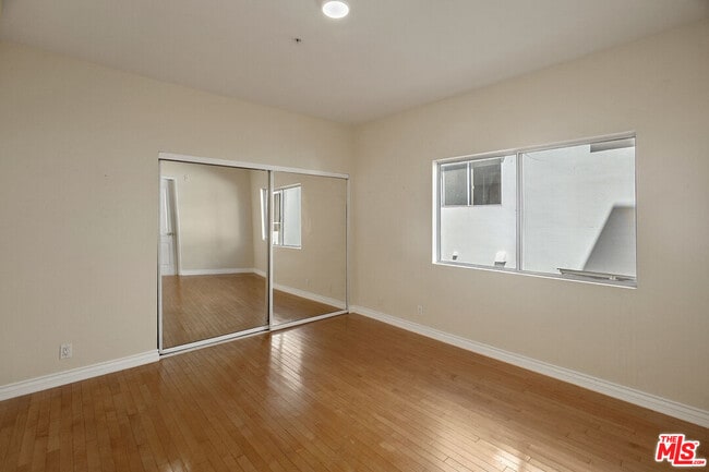 Building Photo - 923 Euclid St