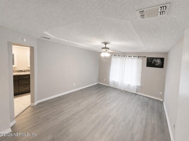 Building Photo - 7855 Collins Ridge Blvd