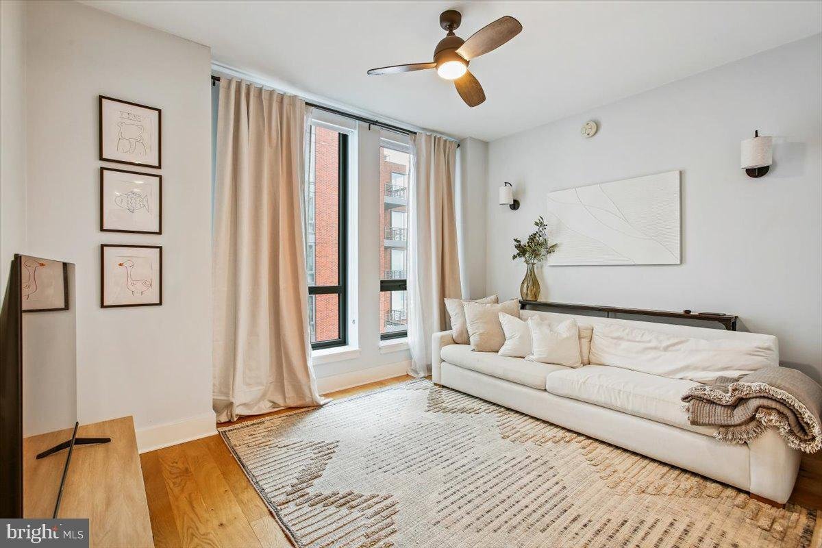 Building Photo - 1211 Van St SE