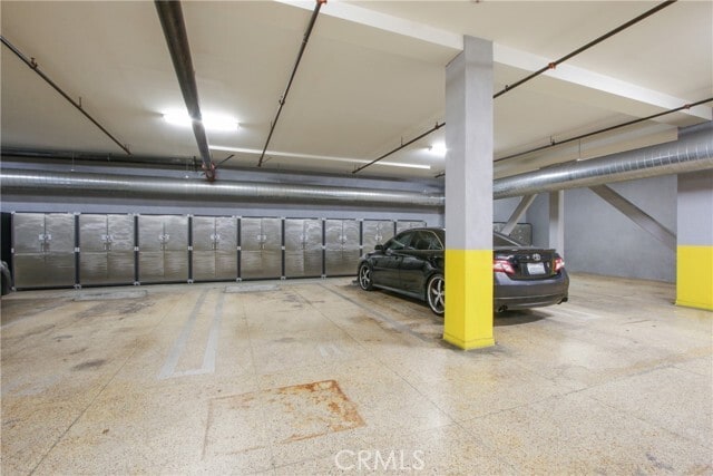 Building Photo - 433 Pine Ave