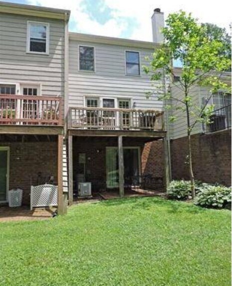 Building Photo - 956 Huntwood Ln