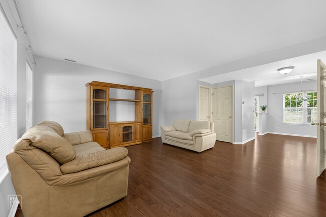 Building Photo - 1170 N Nature Ct