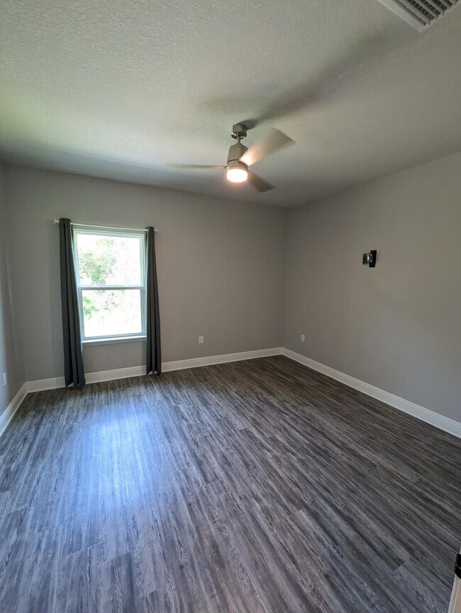Building Photo - 3565 Pearl Ct