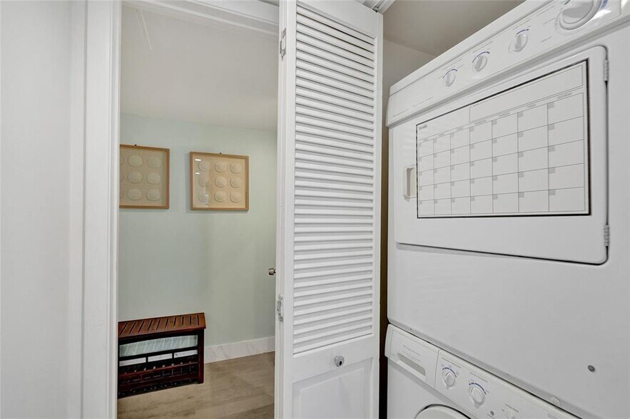 Building Photo - 1201 S Ocean Dr