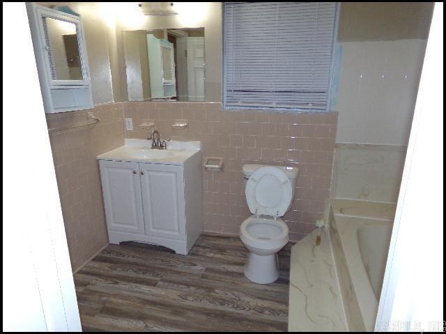 Building Photo - 1921 W 16th St