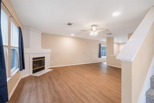 Building Photo - 2507 Byfield Dr