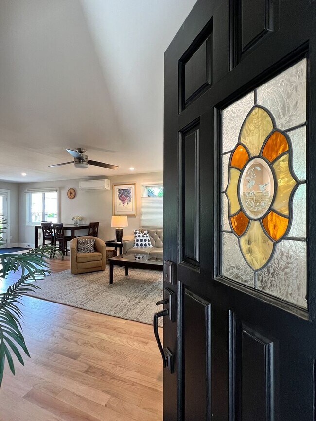 Building Photo - Beautiful Single-Level Home Located in the...