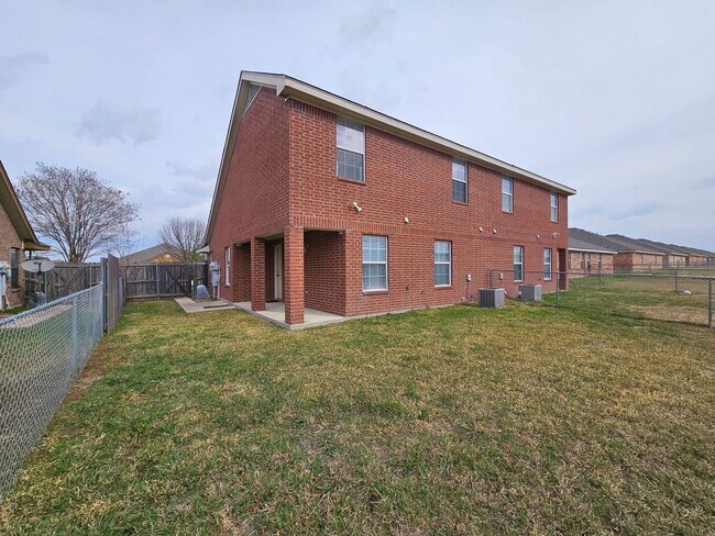 Building Photo - RENT REDUCTION & AVAILABLE NOW!