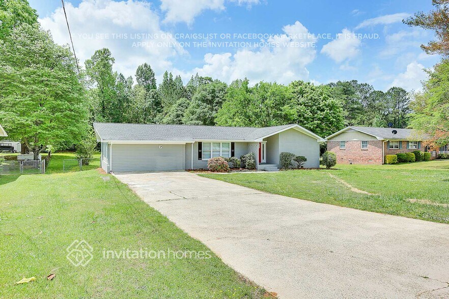 Building Photo - 4591 Lindsey Dr SW