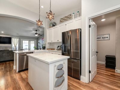 Building Photo - 5544 Sage Dr