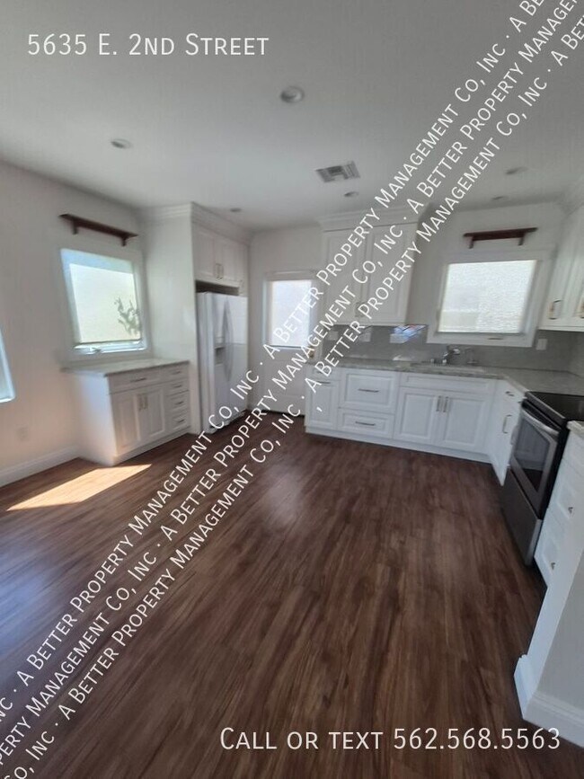 Building Photo - 5635 2nd St