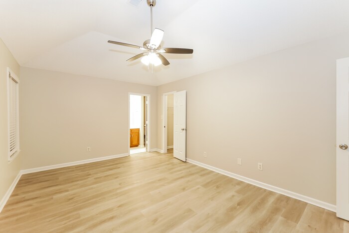 Building Photo - 7152 Olive Ridge Dr