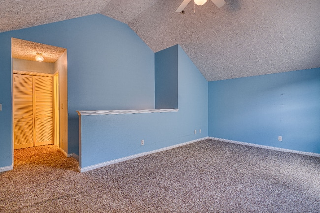 Building Photo - 5819 River Walk Cir