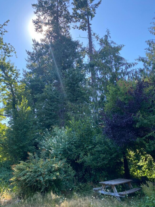 Building Photo - 075LincolnSt