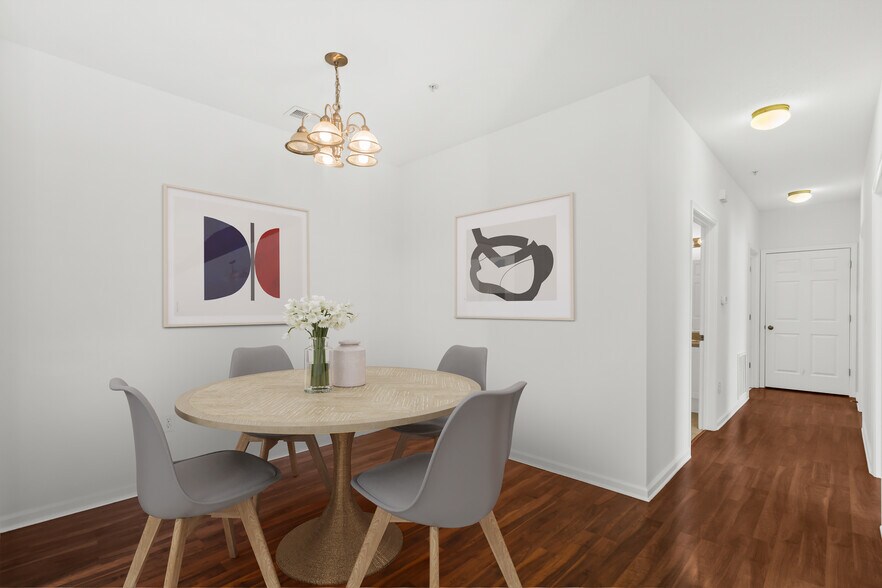 Building Photo - 622 McKenna Cir