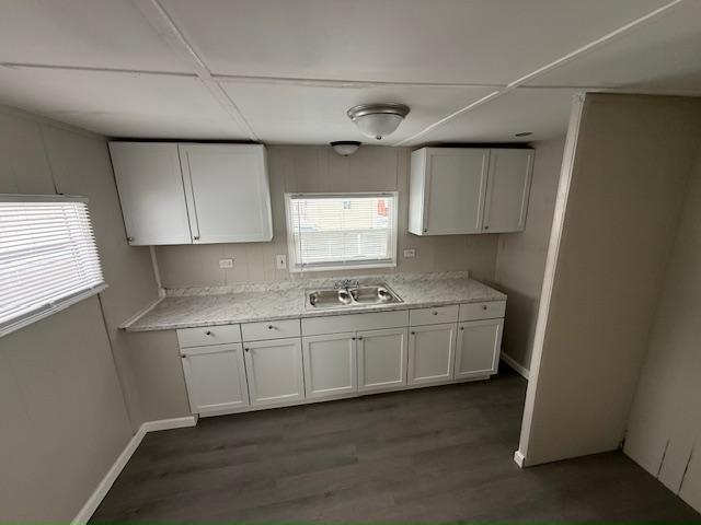 Building Photo - 1335 Glenwood Alley