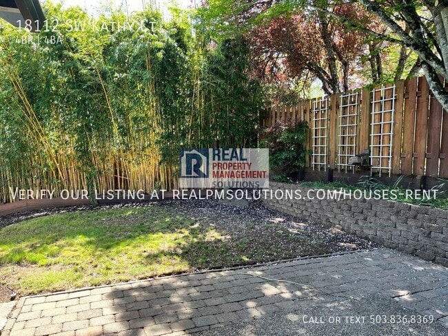 Building Photo - 18112 SW Kathy Ct