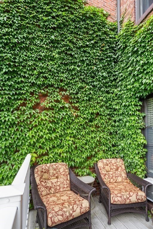 Building Photo - 406 Columbus Ave