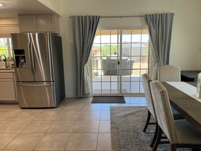 Building Photo - ****Move In Special**** $300 off 1st Month...