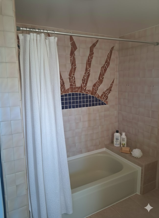 Building Photo - 98 NM-369