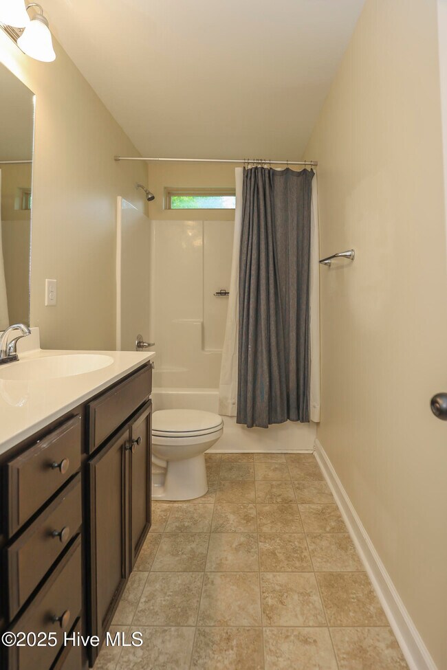 Building Photo - 304 Windward Landing