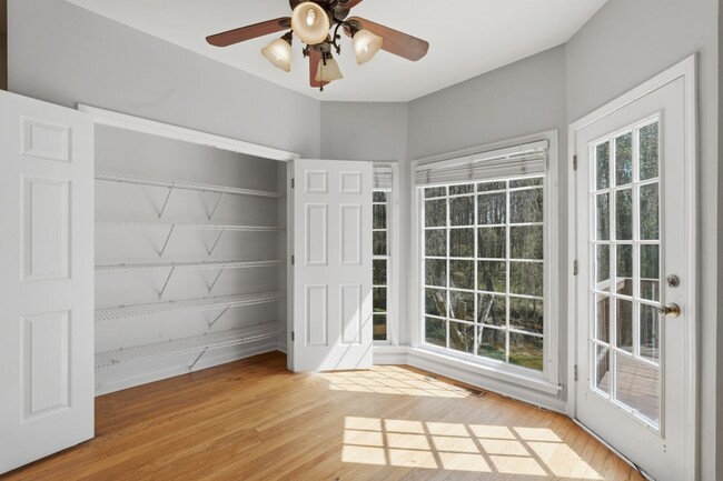 Building Photo - 2927 Arbor Creek Ln