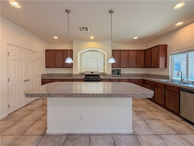 Building Photo - 6817 Cavatina Ave