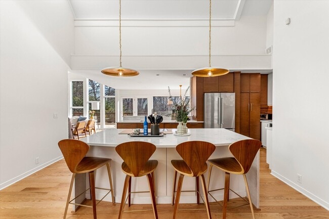 Building Photo - 3936 Holden Dr