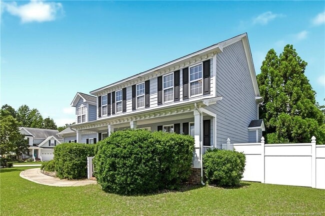 Building Photo - 420 Thorncliff Dr