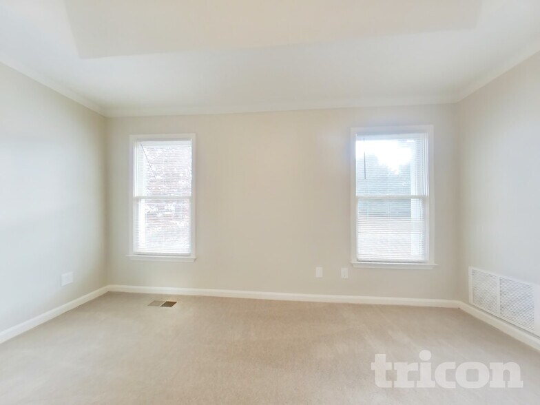 Building Photo - 4784 Julian Way