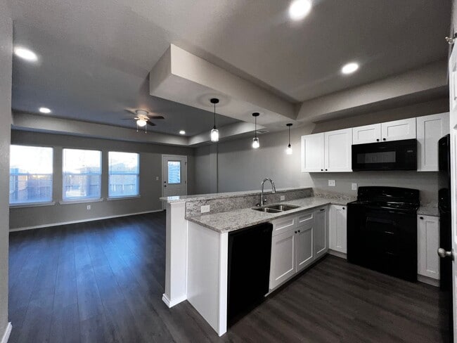 Building Photo - Modern 3BR Townhome w/ Garage, Private Yard & No Carpet – Built 2022