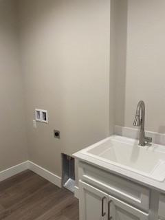 Building Photo - 4443-B Deveraux Place