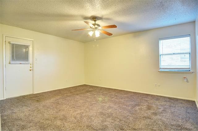 Building Photo - 6815 W Cleburne Rd
