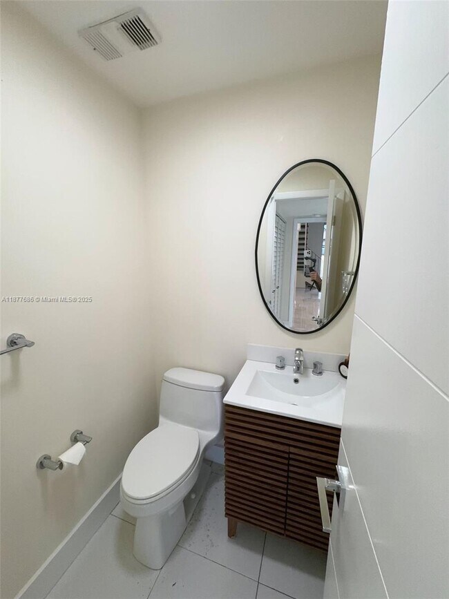 Building Photo - 9280 Biscayne Blvd