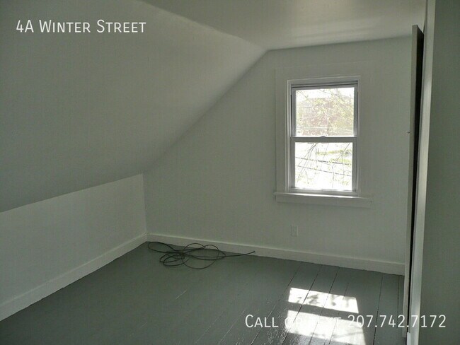 Building Photo - 4A Winter St