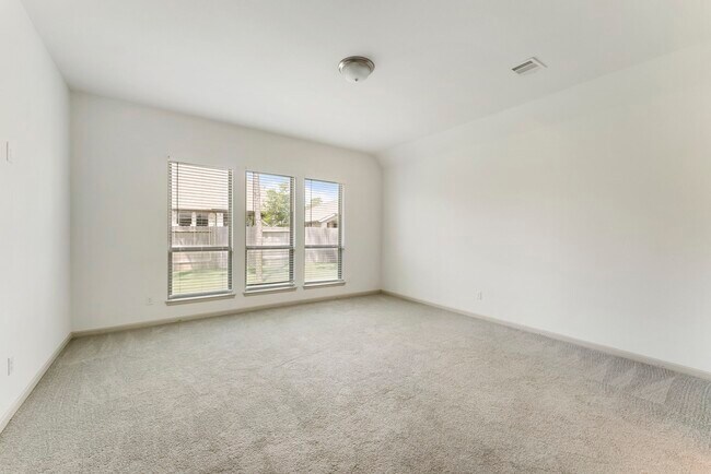 Building Photo - 17192 Wild Robin Ln