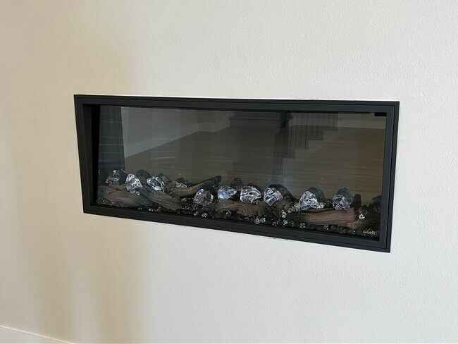 Building Photo - 1225 Marc Pl