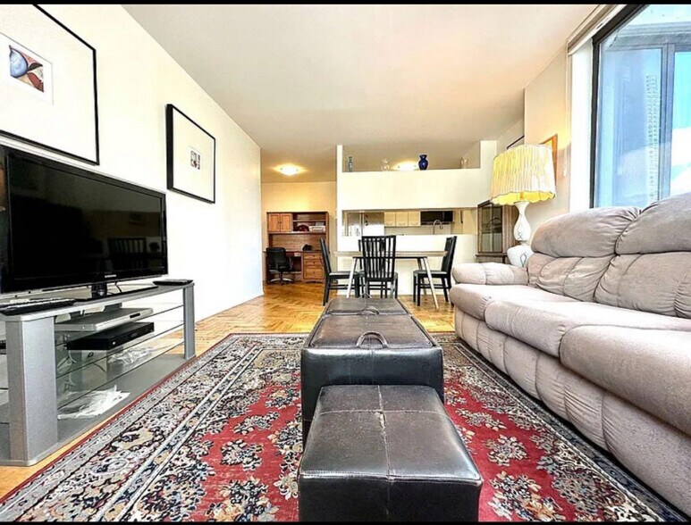 Primary Photo - 62 W 62nd St