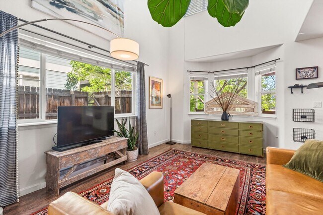 Building Photo - Prime Location | Spacious 4BD Home with El...