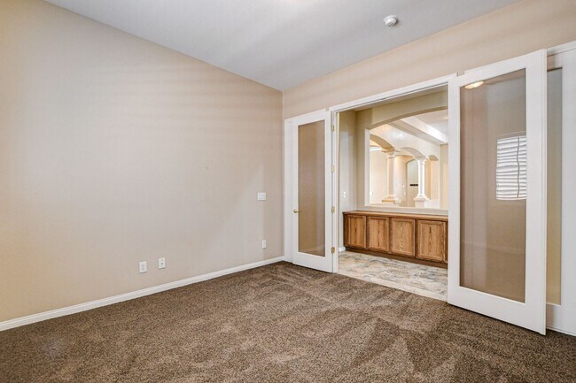 Building Photo - 4 Bedroom Single Story in Mountains Edge