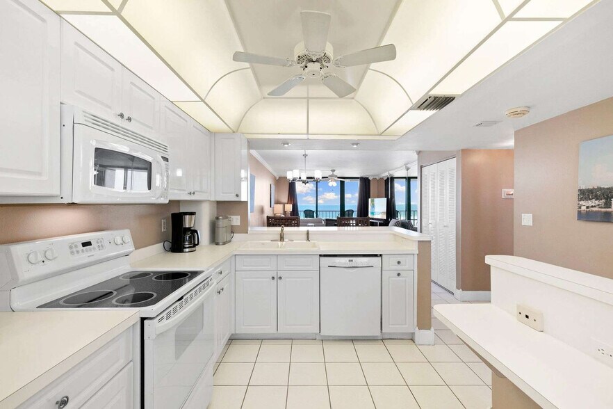 Building Photo - 440 Seaview Ct