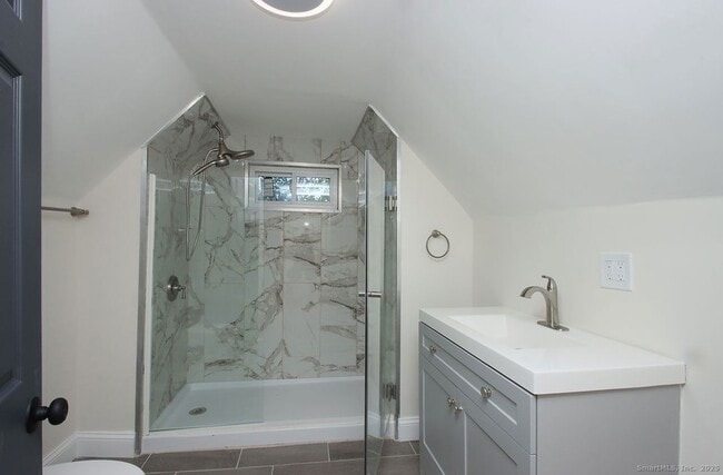 Building Photo - 62 Whitney St