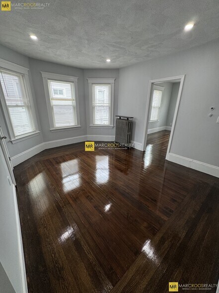 Building Photo - 14-16 Hamilton Rd