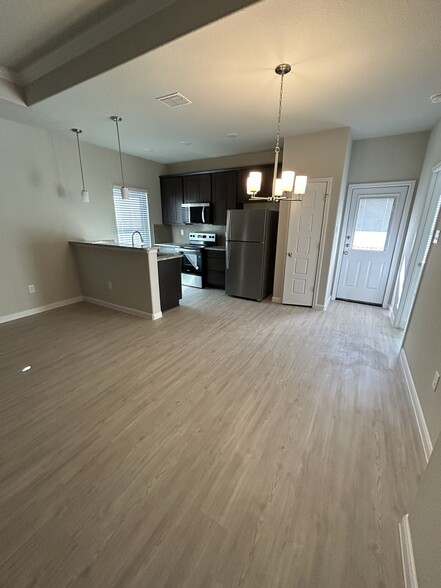 Living and dining area - 504 Hudson St