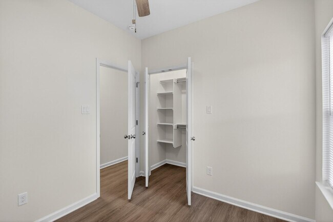 Building Photo - 3109 W 11th St