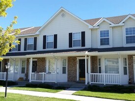 Building Photo - 884 Liberty Ln
