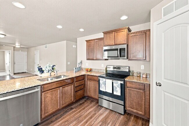 Building Photo - 10864 Traders Pkwy