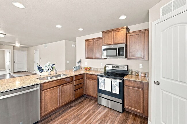 Building Photo - Beautiful Ranch Home in Ventana – Minutes from Fort Carson!