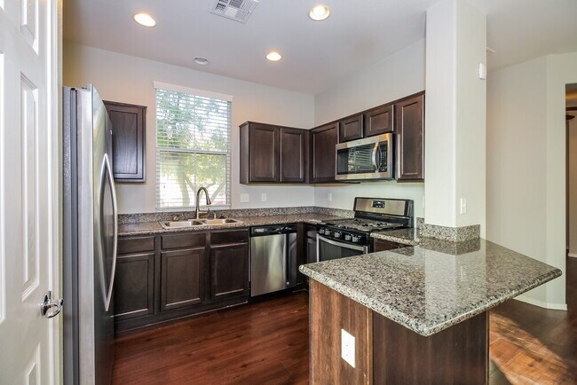 Building Photo - 5352 Brazelton St