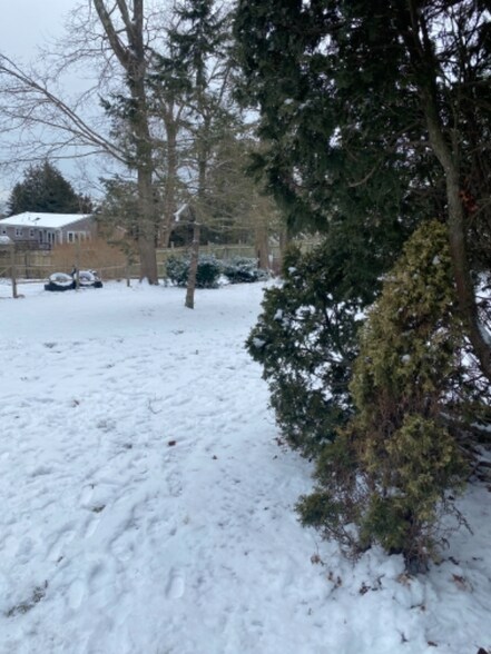 Building Photo - 3 Sylvania Rd